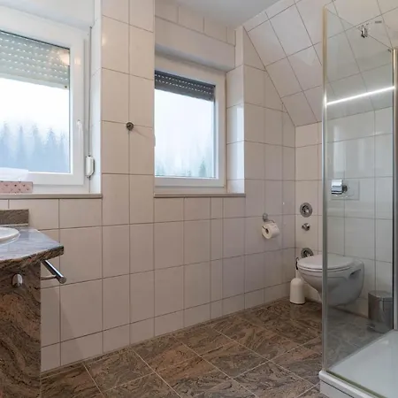Haus-eriel-og-rechts Apartment *