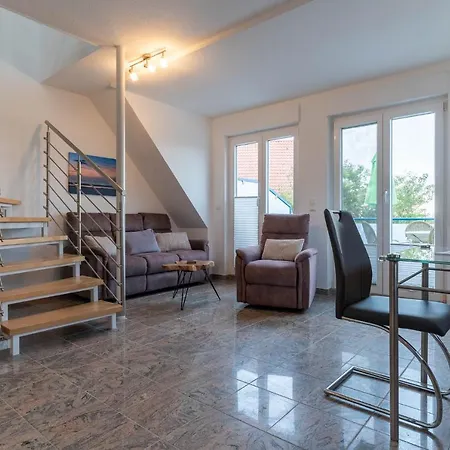 Haus-eriel-og-rechts *