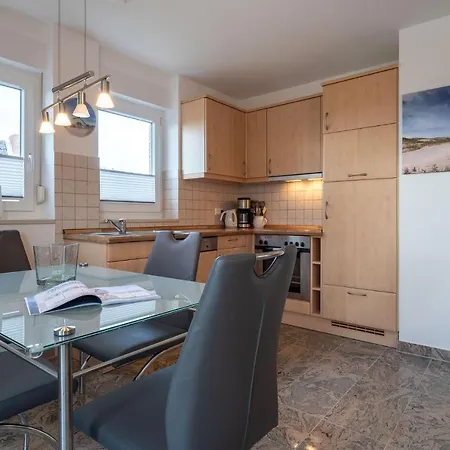 Haus-eriel-og-rechts Apartment *