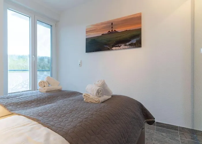 Haus-eriel-og-rechts Brösum