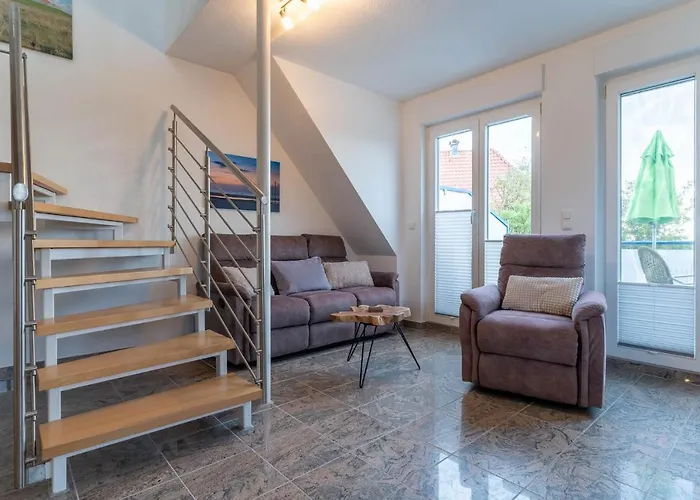 Haus-eriel-og-rechts * Brösum